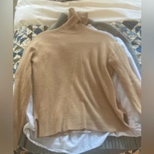 Halogen (Nordstrom) cashmere turtleneck M